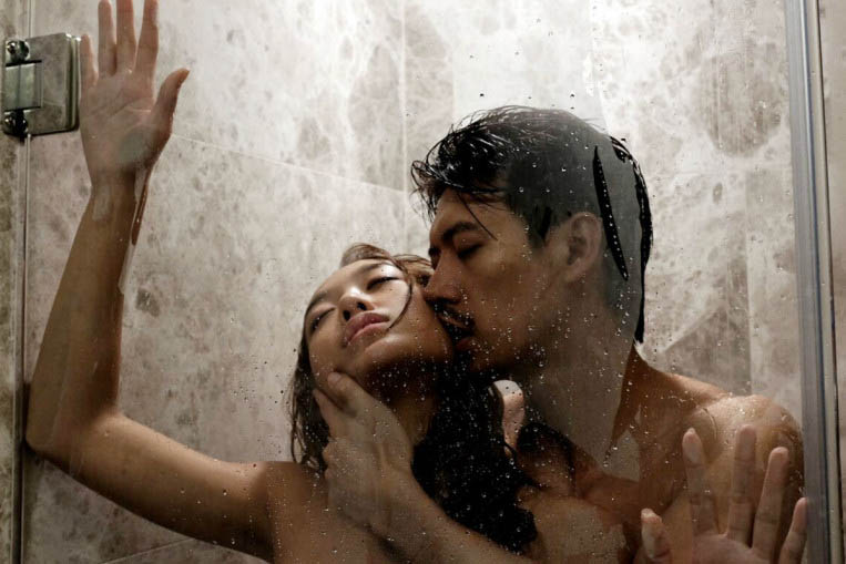 Shower-Sex-with-Kolkata-Escorts